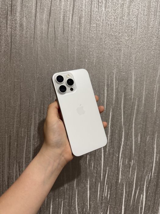 iPhone 16 pro max / 256 gb / WhiteTitanium /  Esim