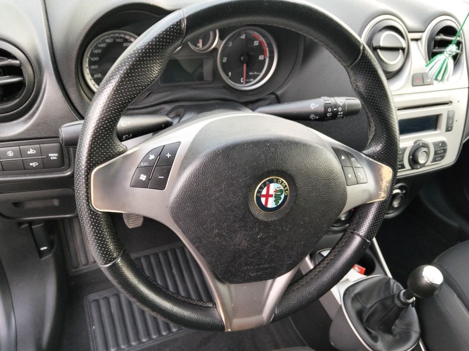 Veículo Alfa Romeu mito 2013