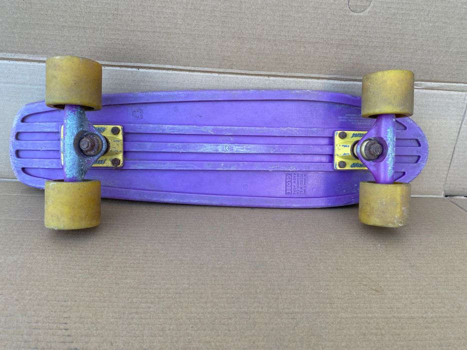 Skate globe com rodas originais