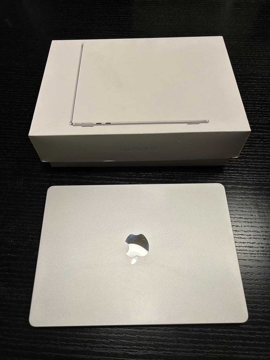 Apple MacBook Air 2024 Apple COM GARANTIA até 23/09/2028