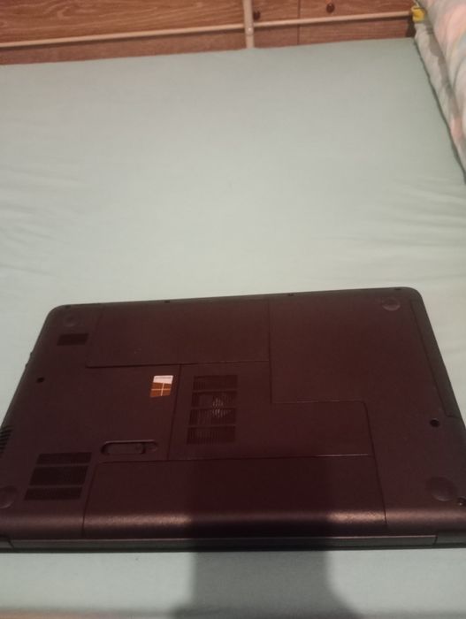 Laptop Qompac...