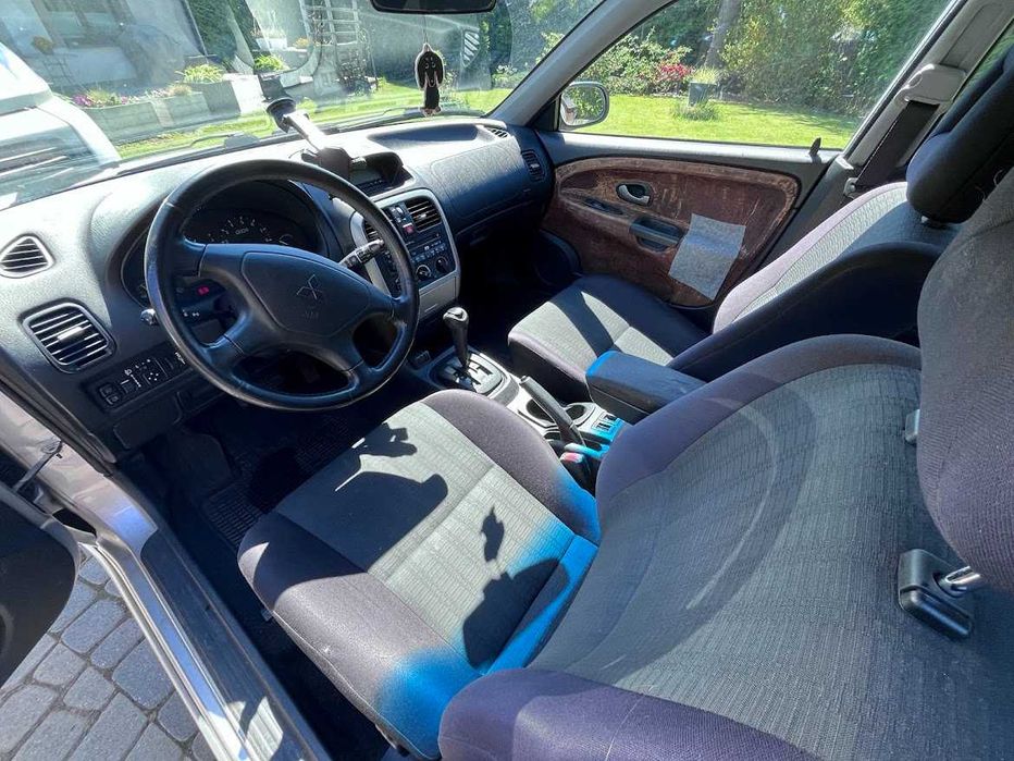 Mitsubishi Carisma