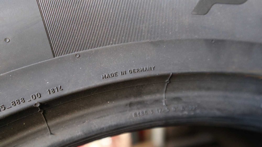 Комплект літніх шин Pirelli PZero 295/40 R19 НОВІ