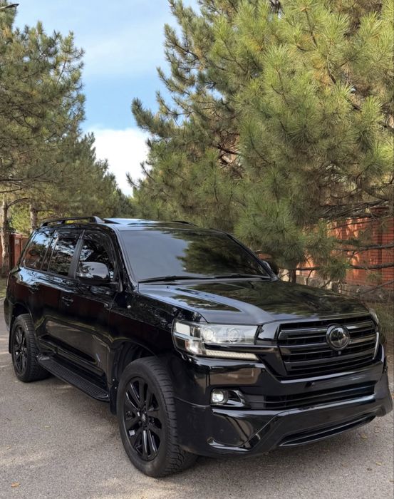 ПРОДАМ Toyota Land Cruser 200