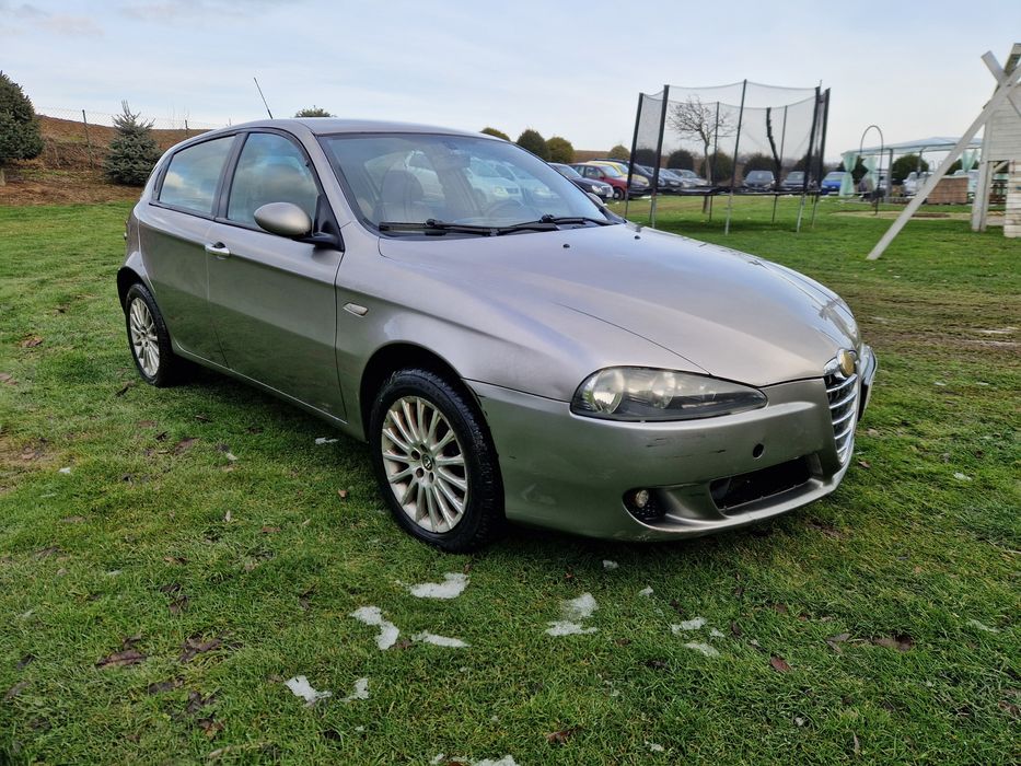 Alfa Romeo 147 1.9 JTD OKAZJA zarej  2008r