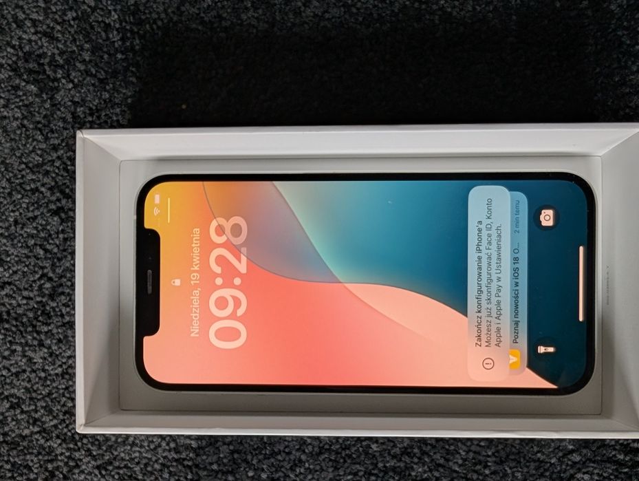 iPhone 12 64 GB White stan idealny