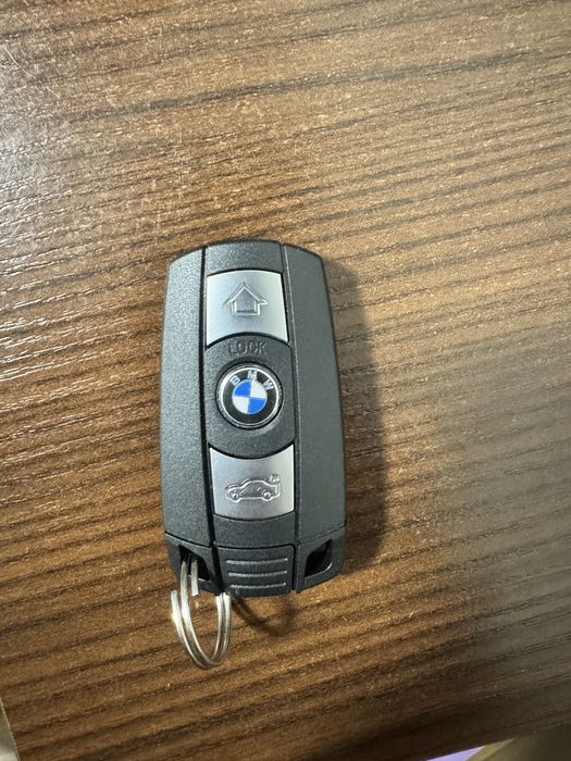 Ключ БМВ новий готовий під прошивку