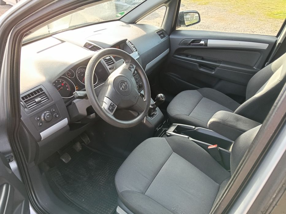 Opel Zafira 1.6 105 kM 7 osobowy