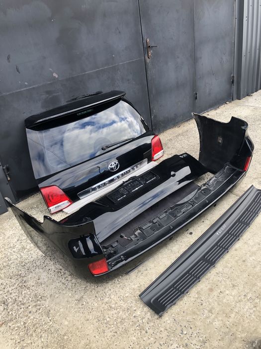 Кришка багажника Toyota Land Cruiser 200 Ляда багажника LC200