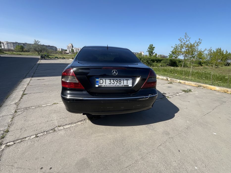 Продам Мерседес clk 2,7