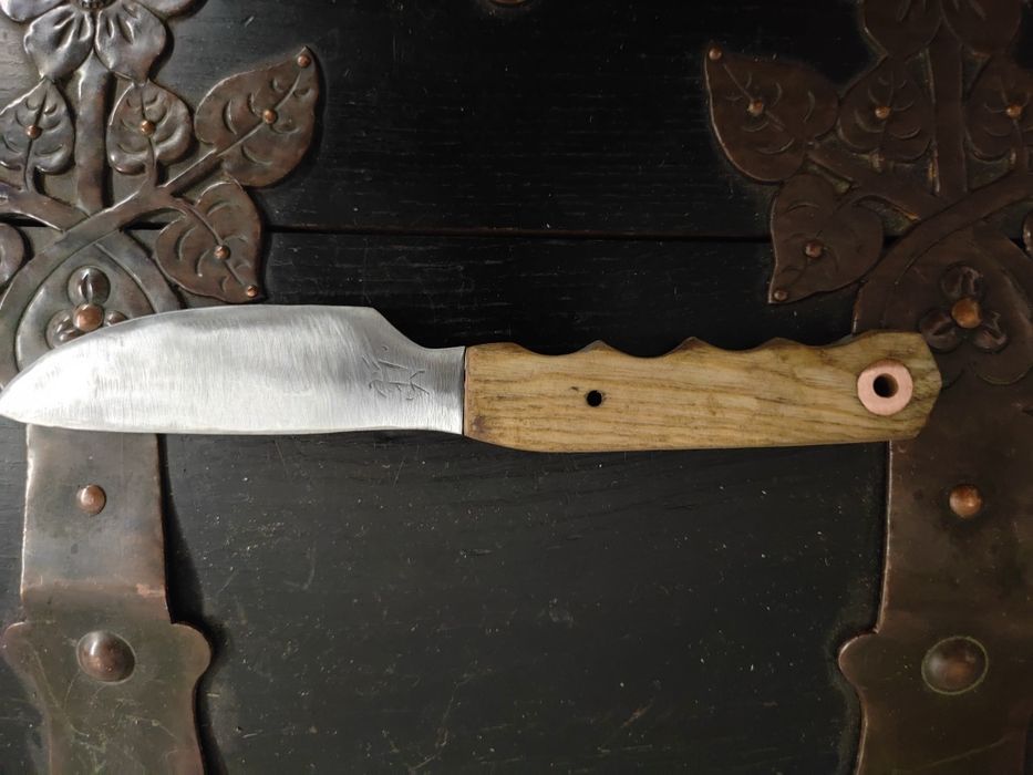 Kuty hartowany stalowy nowy nóz bushcraft survival camping Made in Poland  23 cm