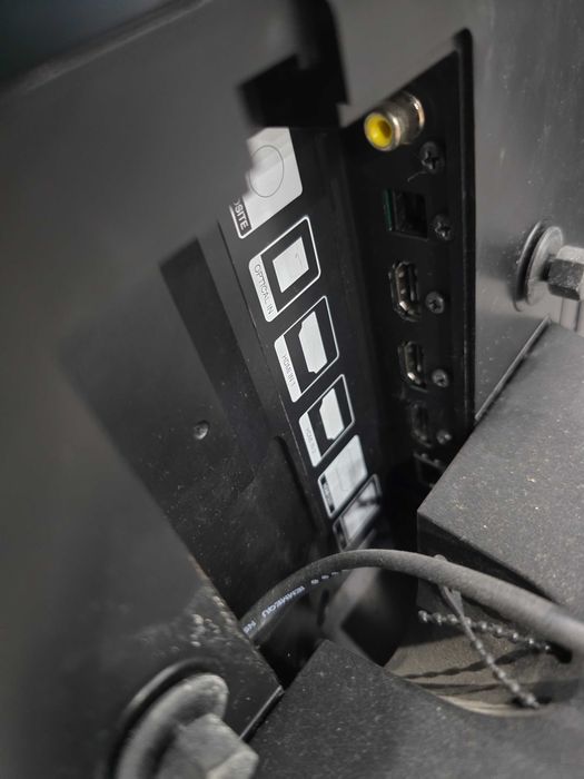 Home Cinema 5.1 LG HX976TZW Blu-ray 3D (Liga, mas porta não abre)