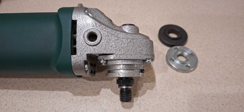 Болгарка кутова шліфувальна машина DWT WS08-125