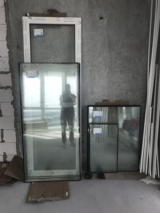 Продам новий скляний балкон- простінок