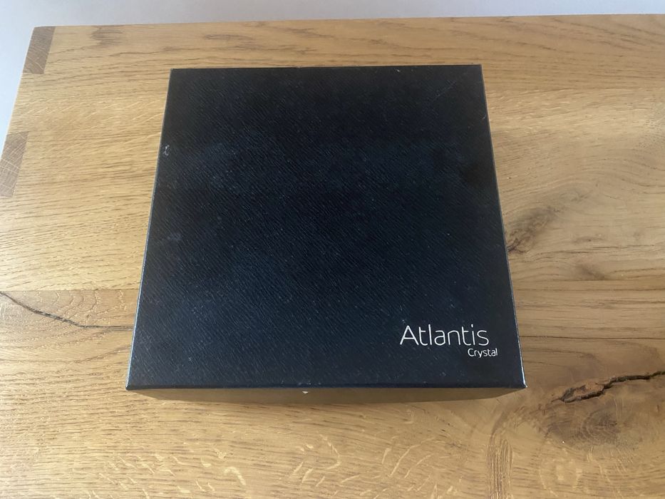 Cinzeiro Atlantis novo, na embalagem original