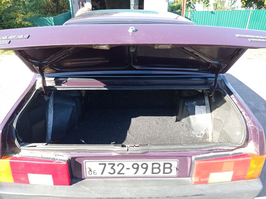 Продам автомобіль ВаЗ 21099