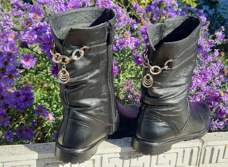 Демісезонні чобітки з натуральної шкіри