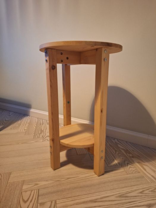 Stolik kawowy z firmy VIDAXL lite drewno sosnowe