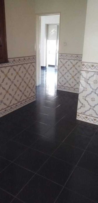 OPORTUNIDADE T3 EM (Concelho de Odivelas) CANEÇAS PARA VENDA - 260.000 €