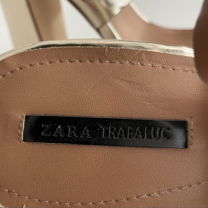 Sandalias de salto alto Zara