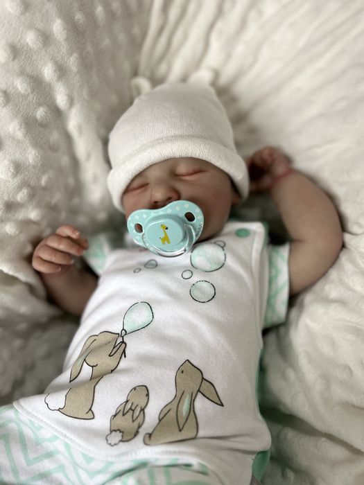 Bebé reborn com surpresas por encomenda