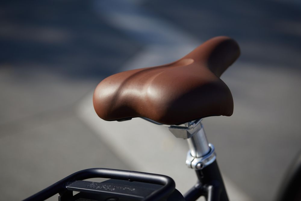 BICICLETA ELÉTRICA DE CIDADE ELOPS 900 E QUADRO BAIXO AZUL