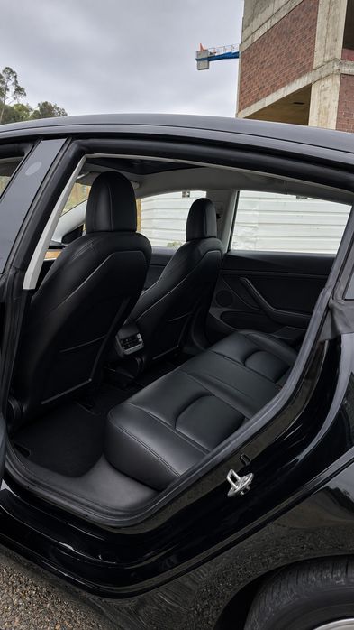 Telsa model 3 standard plus 325 cv