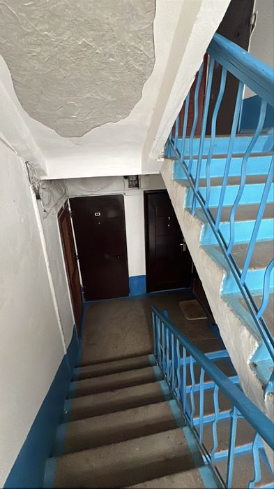 Продаж Тесленка 20, площа Володимира Великого, пл. Артема, під ремонт