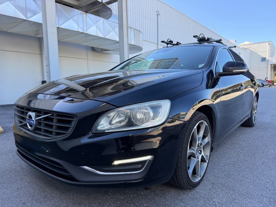 Volvo V60 D3 2.0 — photo 2
