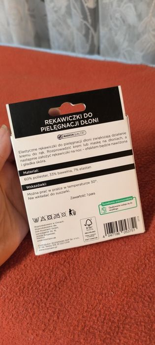 Nowe rękawiczki do pielęgnacji dłoni