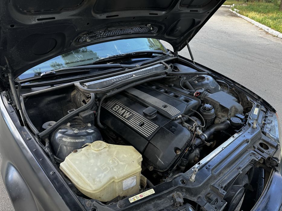 Продам BMW e46 2.0 бензин