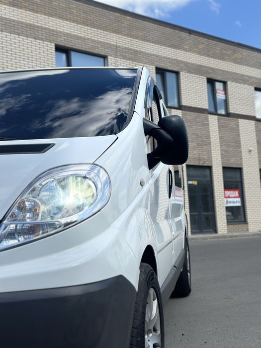 Renault Trafic 2.0 dCi • 2007 • 7+1 • 370 тис. км
