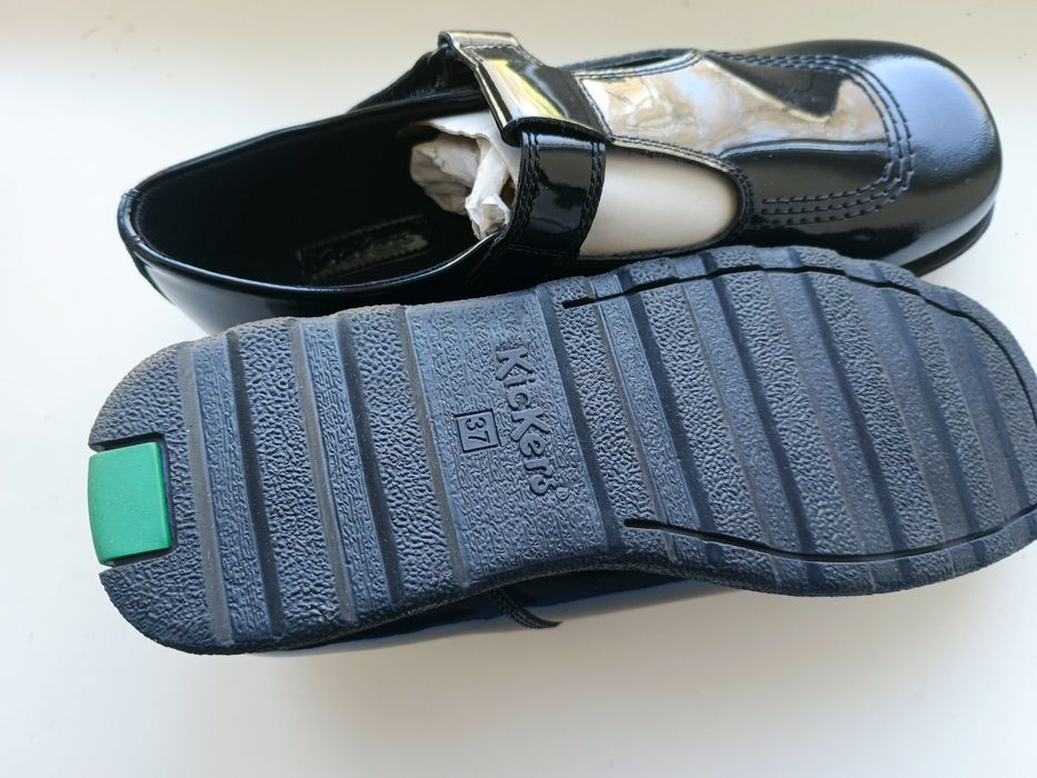 Нові туфлі KicKers 37 розмір