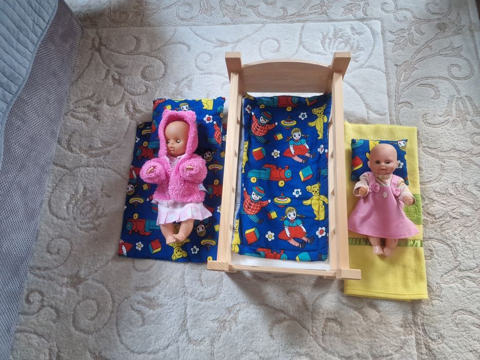 Zestaw dwie lalki bobas ,lozeczko