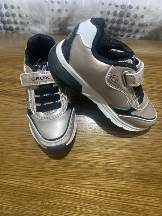 Tenis Geox tam. 25