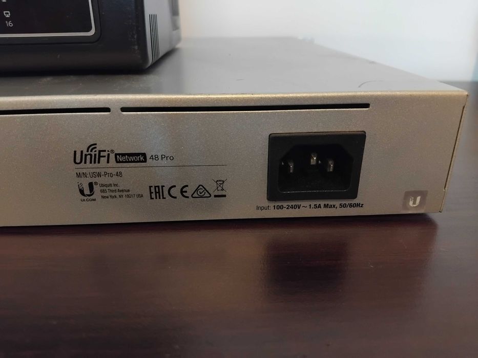 Switch UBIQUITI UniFi USW-Pro-48 Gigabit Ethernet       ODBIÓR OSOBISTY