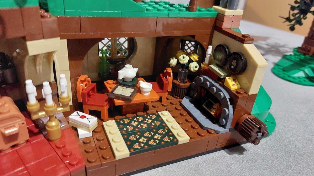 Klocki ICONS 10354 Władca pierścieni: Shire 2017 elementów