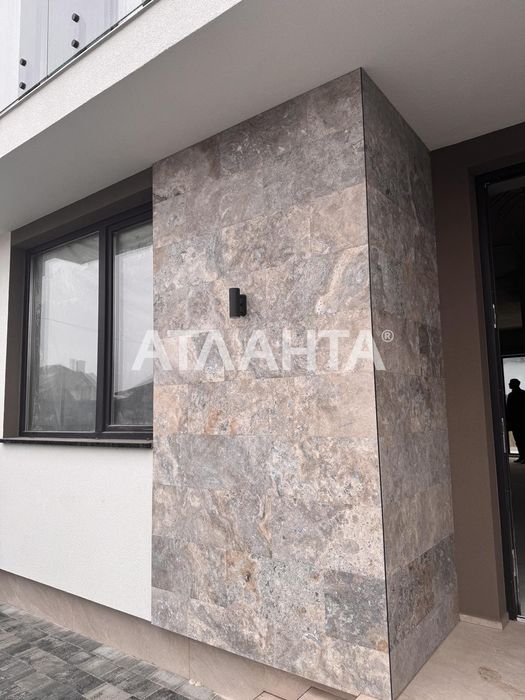 Котедж  Минаї  з газом та центр ком.