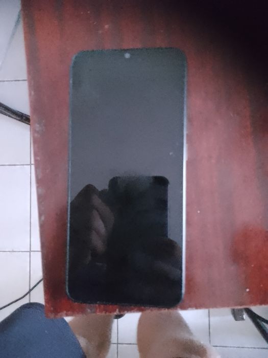 Продам  телефон редміА2