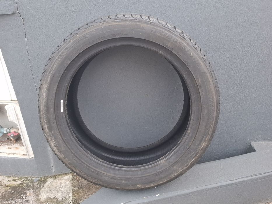 Bridgestone novos 215 50 R18