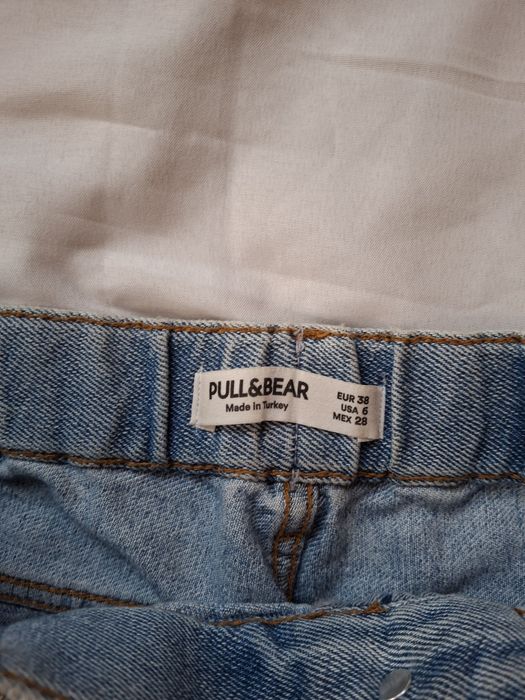 Блакитні джинси-мом від Pull&Bear