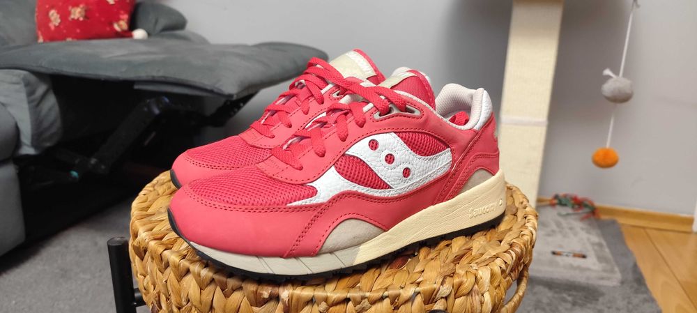Saucony Shadow 6000 - Red/White Premium Sample 42,5