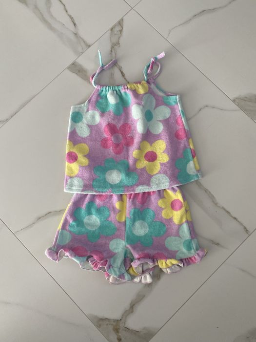 Letni komplet w kwiaty 98