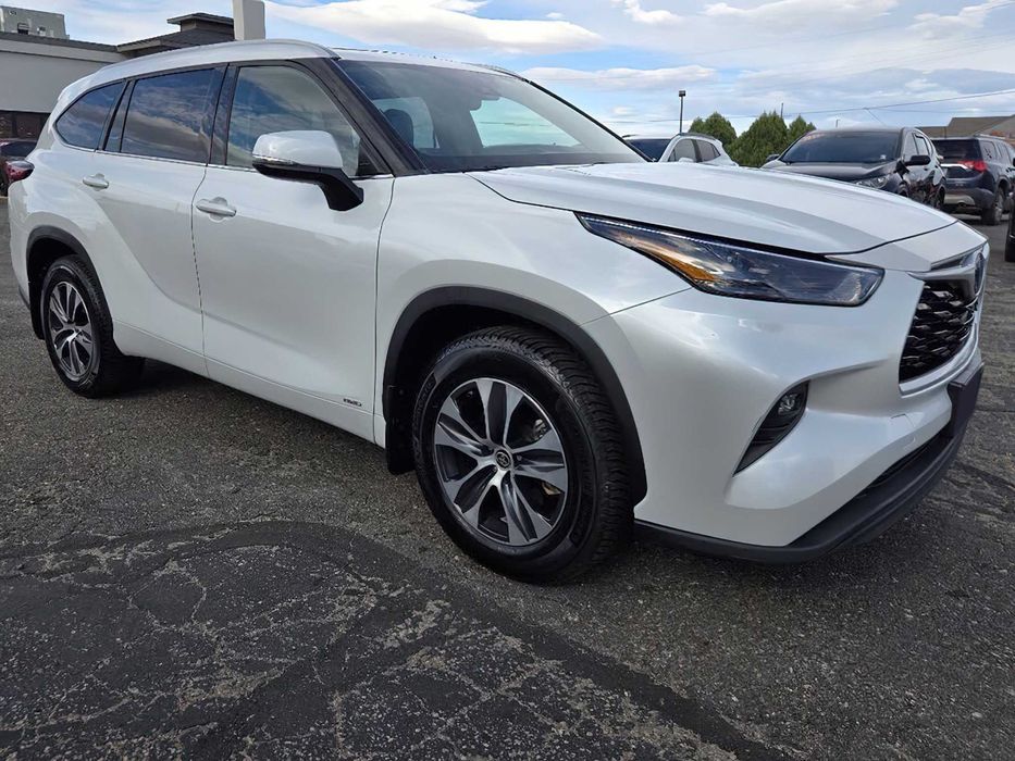 Toyota Highlander Hybrid Platinum      2022