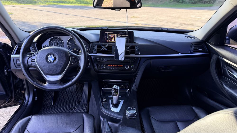 BMW 328i xDrive 245 к.с.