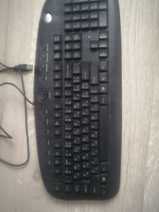 Селфи палка 78 см. 3 шт. Проводная клавиатура 2 шт.