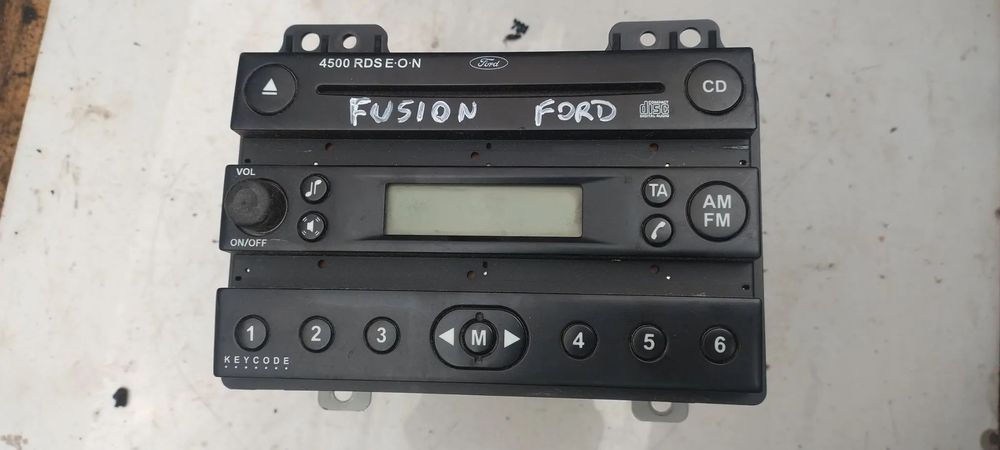 FORD FUSION  radio CD
