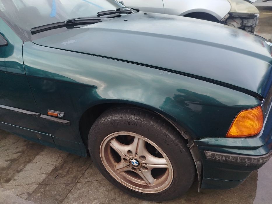 Guarda-lamas direito BMW 3 Touring (E36)