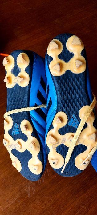 Буци для футболу