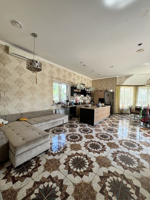Продам современный дом 250 м² | 13 соток | бассейн, сауна | солнечная станция 15 кВт